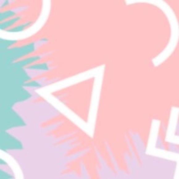 Meet your Posher, Alexandra - Picture 1 of 1